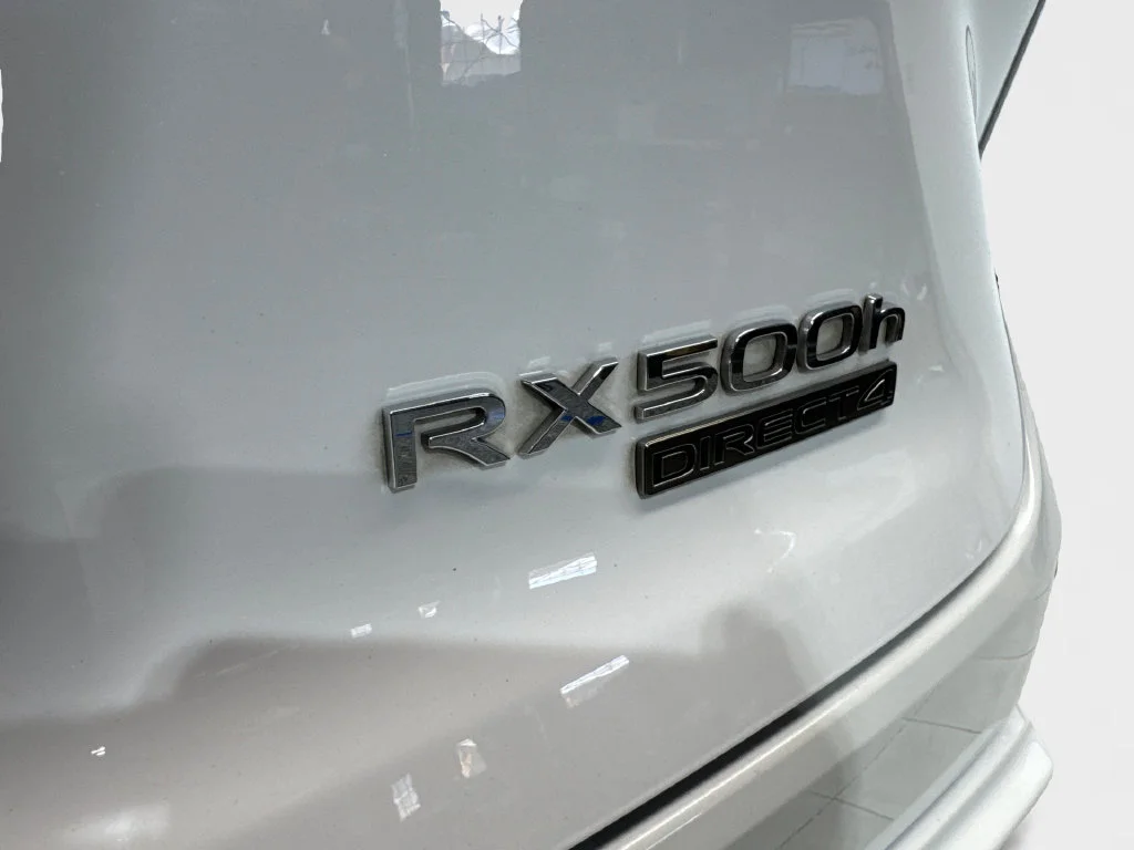 Used 2023 White Lexus 500h F SPORT Performance image 25