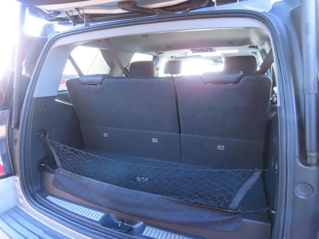 Used 2019 Silver GMC SLT image 12