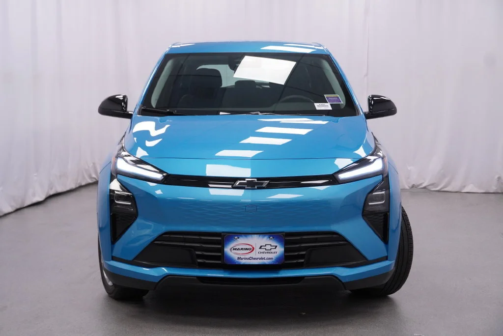 New 2027 Marina Blue Metallic Chevrolet LT image 32