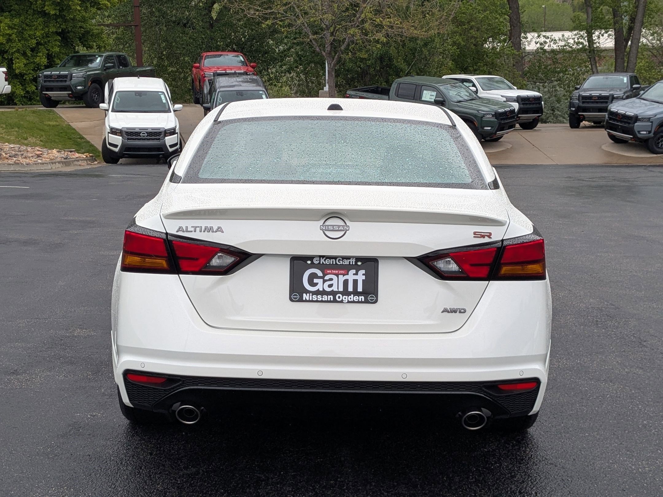 New 2026 Pearl White Tricoat Nissan SR image 4