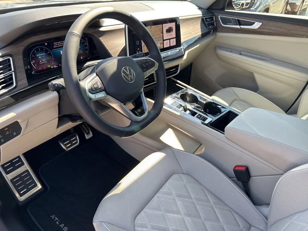 2026 Volkswagen Atlas SEL Premium R-Line - Photo 10
