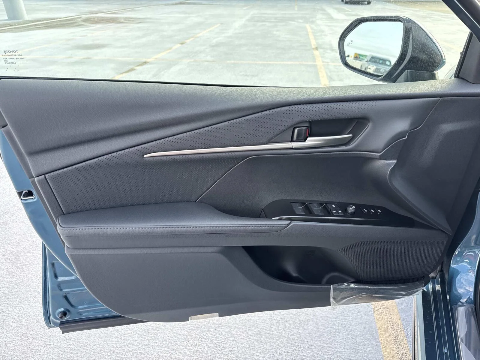 New 2026 Ocean Gem Toyota XSE image 11