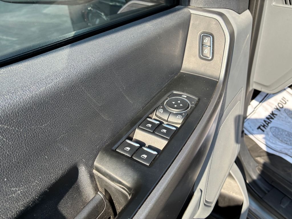 Used 2025 Gray Ford XLT image 10