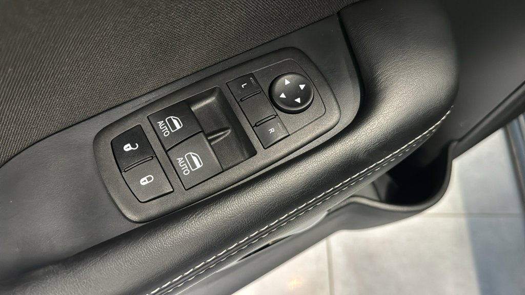 Used 2023 Black Dodge SRT Hellcat Jailbreak image 11
