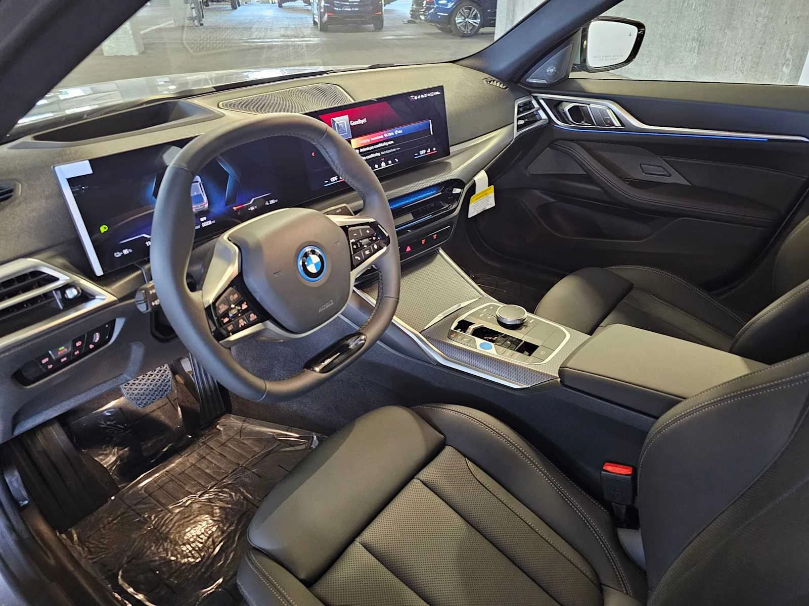 New 2026 Skyscraper Grey Metallic BMW xDrive40 image 2