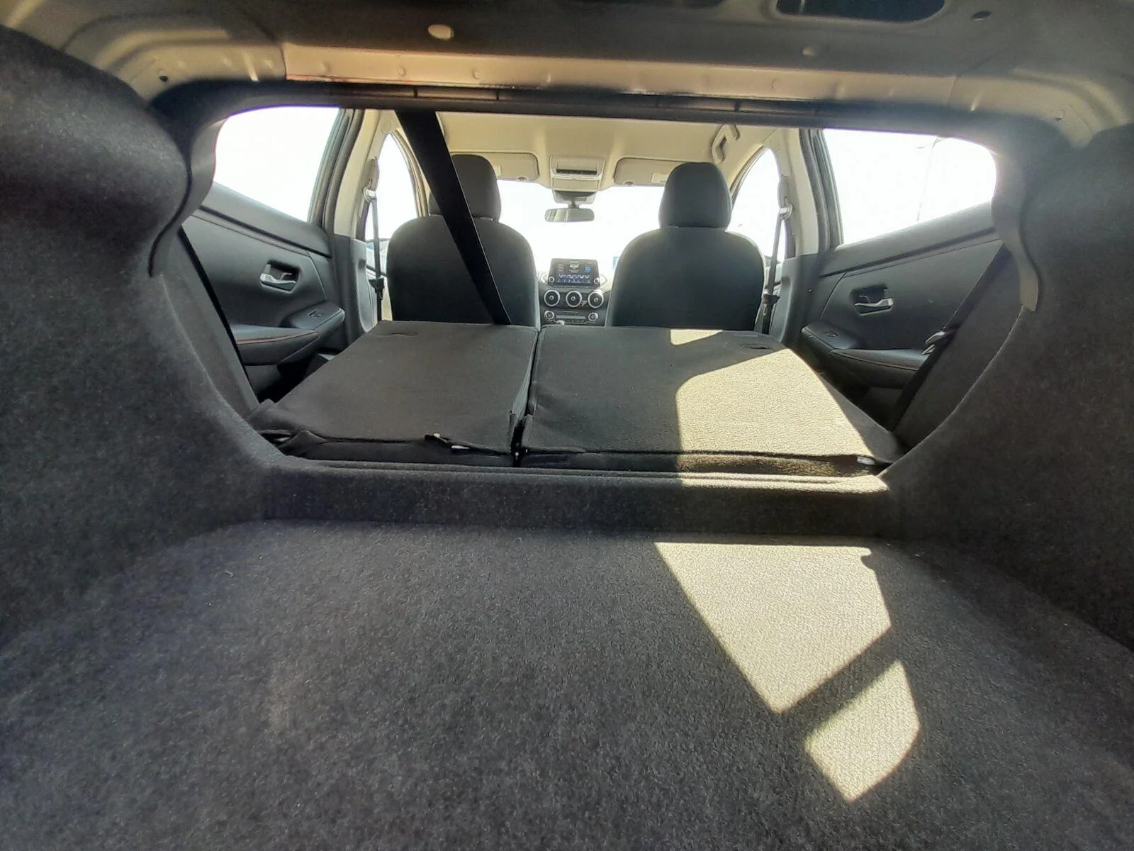 Used 2025 Super Black Nissan SR image 47