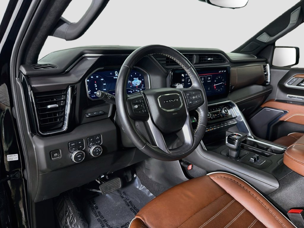 Used 2023 Black GMC Denali Ultimate image 9