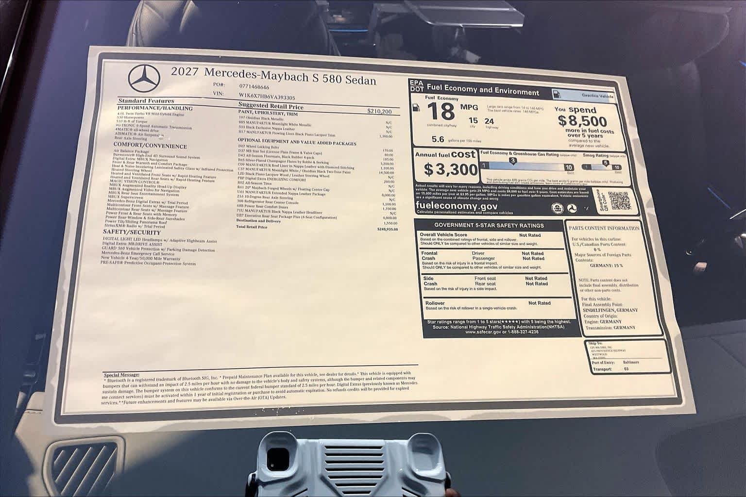 New 2027 MANUFAKTUR Moonlight White Metallic Mercedes-Benz Maybach S 580 image 18