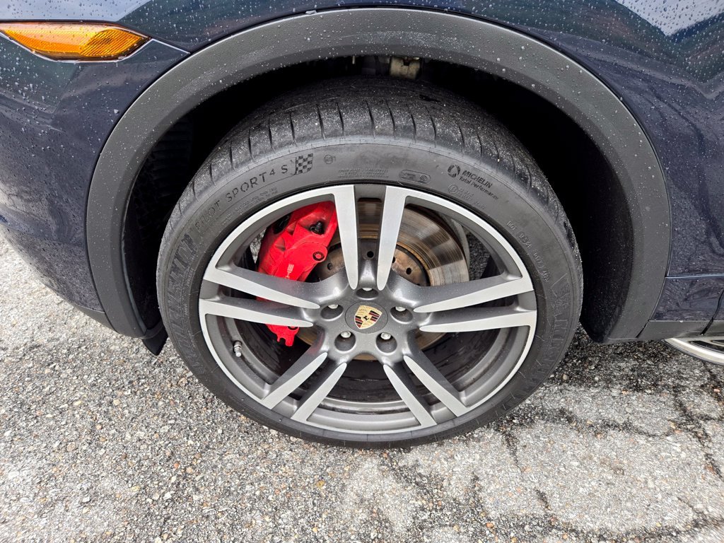 Used 2011 Blue Porsche Turbo image 11