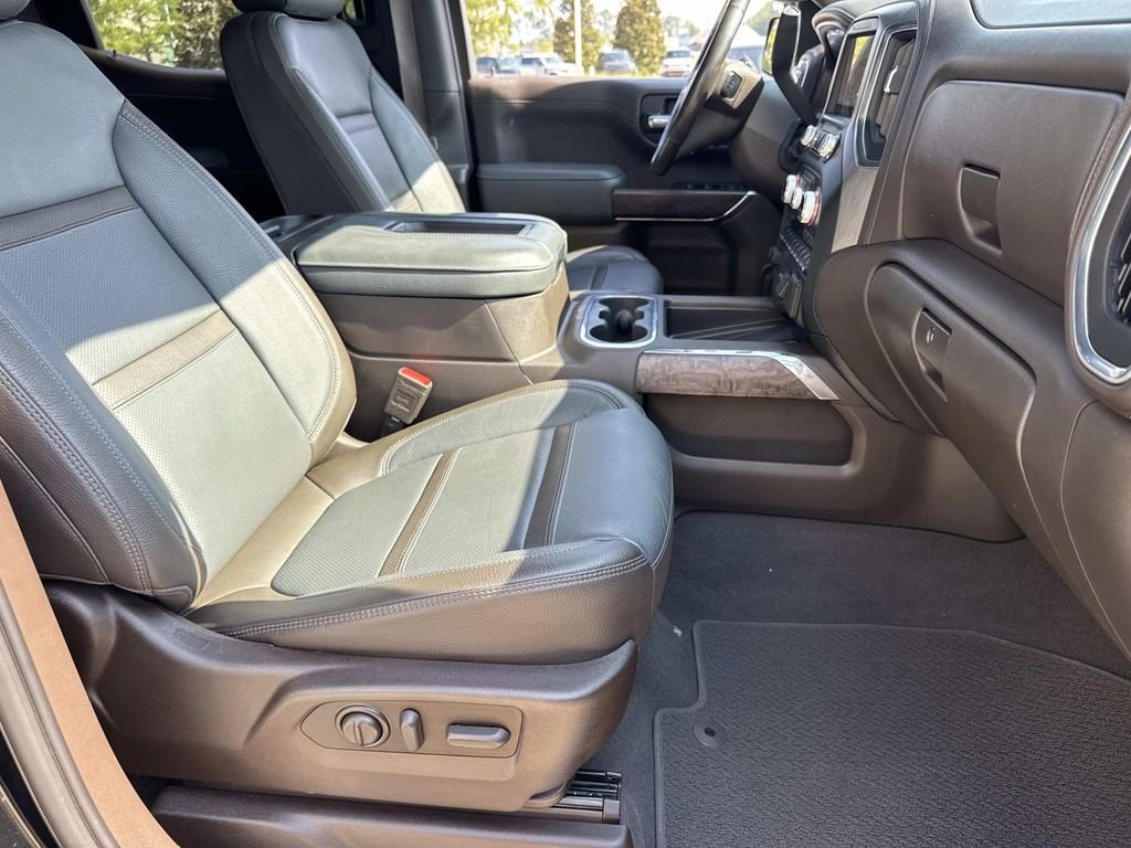 Used 2020 Black GMC Denali image 8