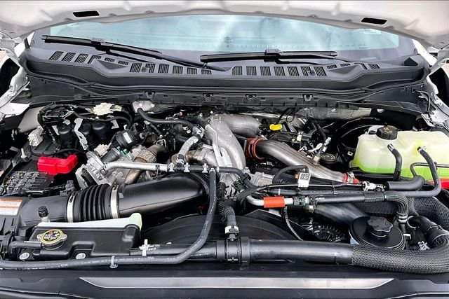 New 2026 Star White Metallic Tri-Coat Ford Lariat image 10