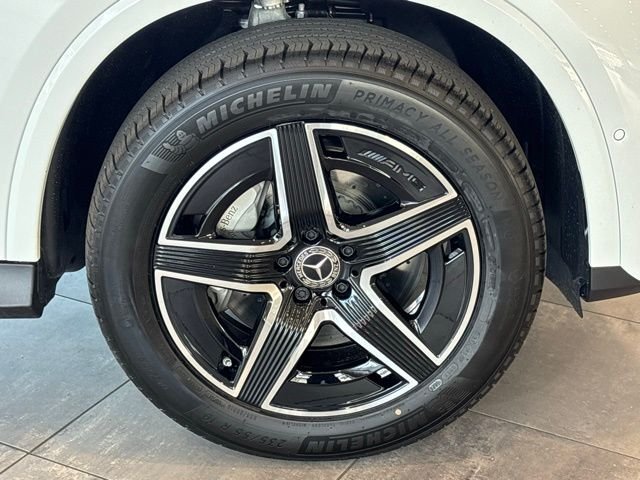 New 2026 MANUFAKTUR Moonlight White Metallic Mercedes-Benz GLC 300 image 28