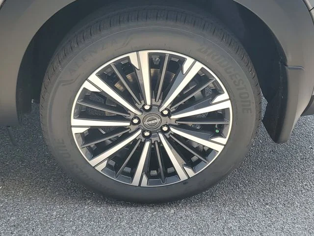 New 2026 Gun Metallic Nissan Platinum image 24