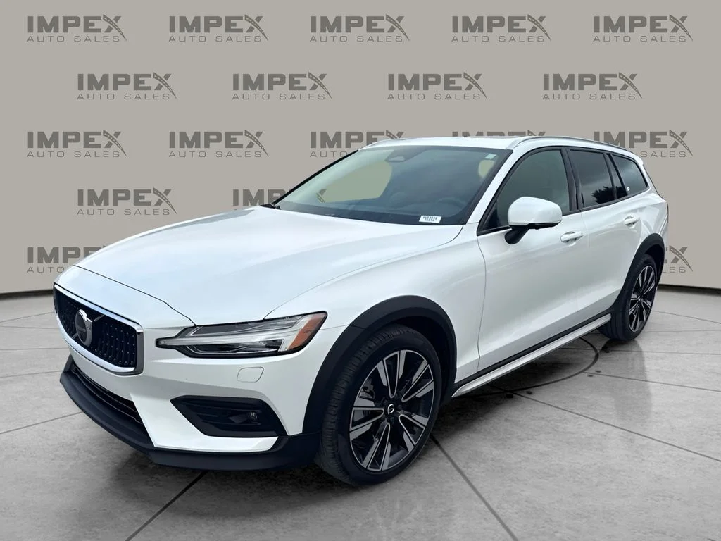 2025 Volvo V60 Cross Country