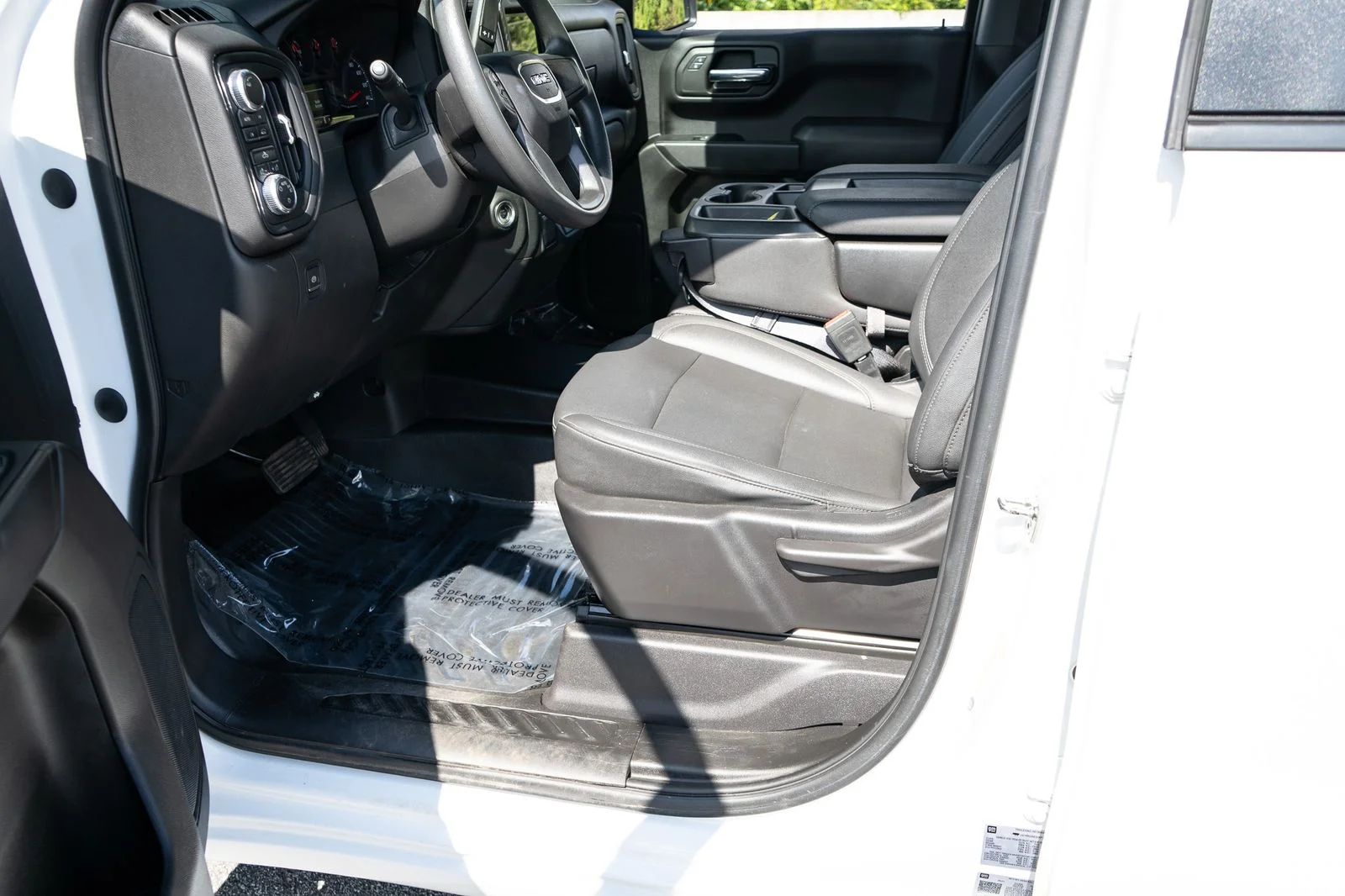 Used 2023 White GMC Pro image 17