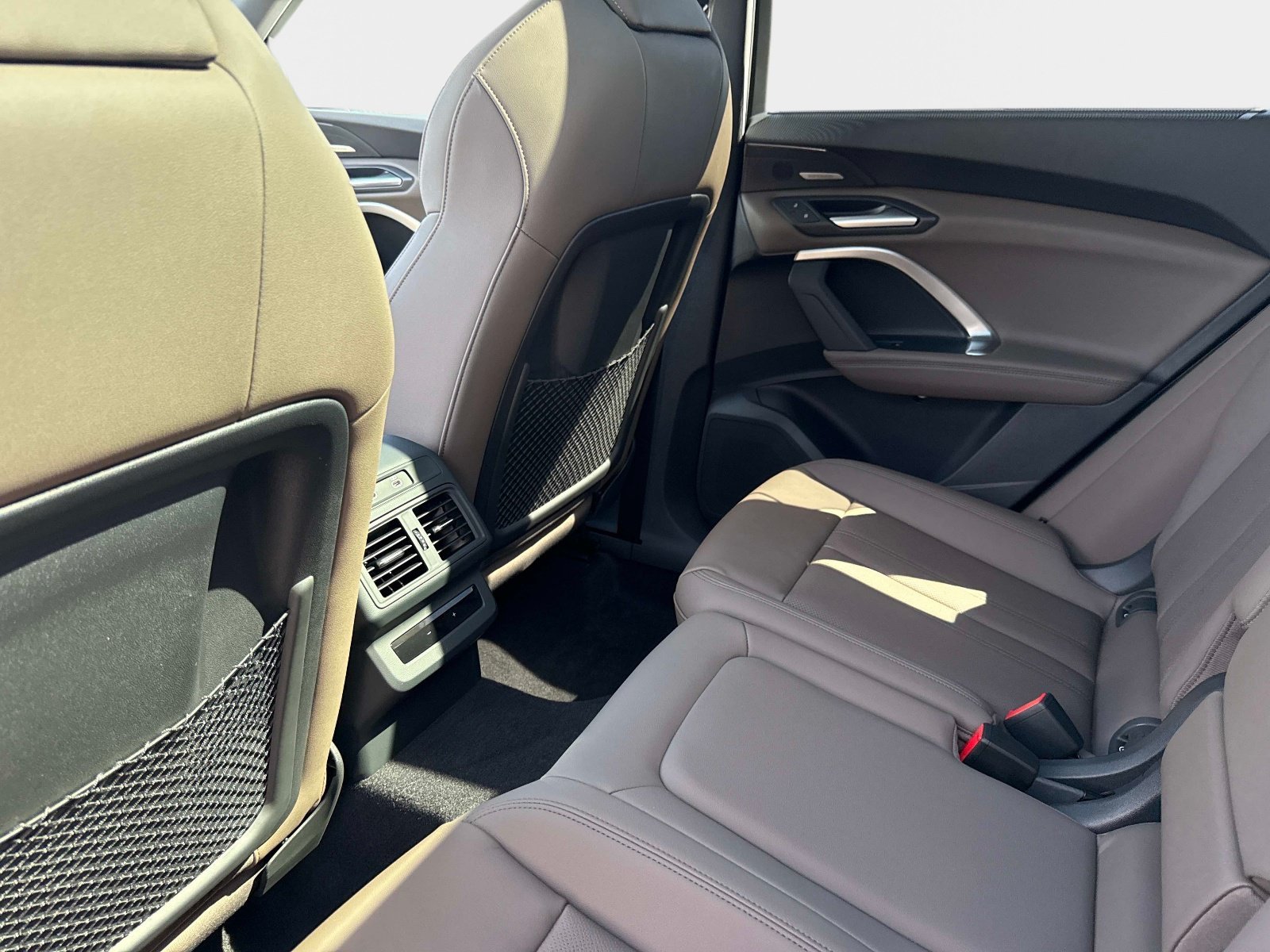 New 2026 Glacier White Metallic Audi Premium Plus image 14