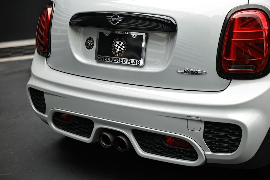 Used 2021 White Silver Metallic MINI Signature image 11