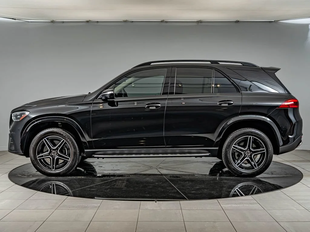 Certified Used 2025 Obsidian Black Mercedes-Benz GLE 580 image 8