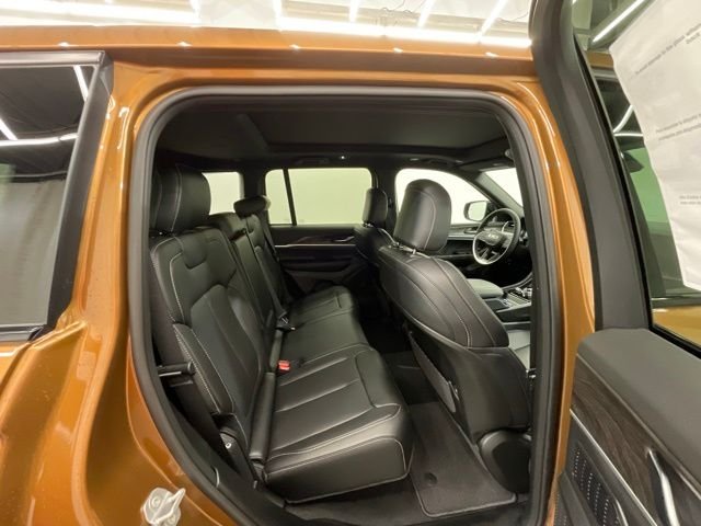 New 2026 Copper Shino Metallic Clear-Coat Exterior Paint Jeep Limited image 25