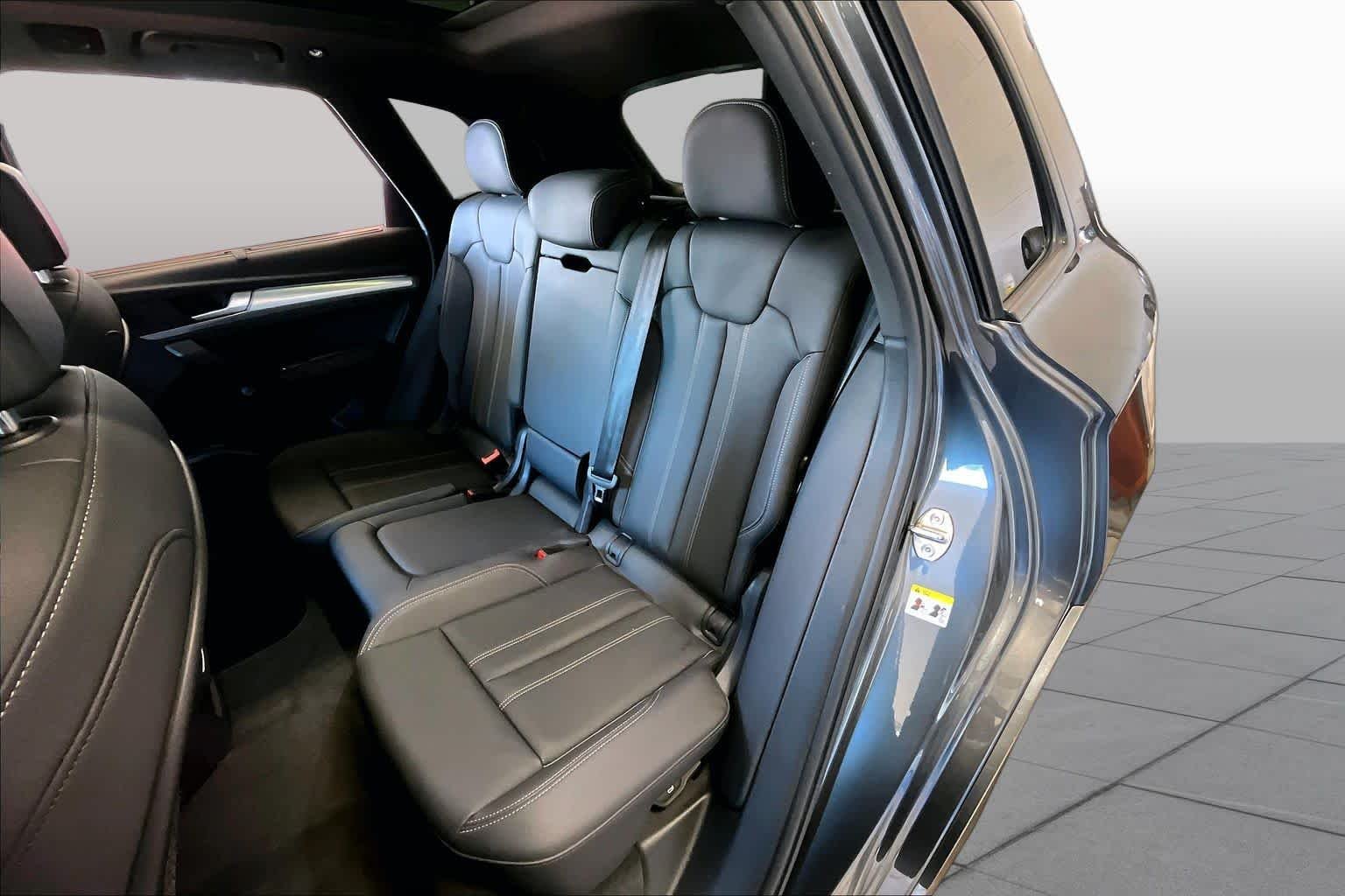 Used 2024 Daytona Gray Pearl Effect Audi S line Prestige image 41