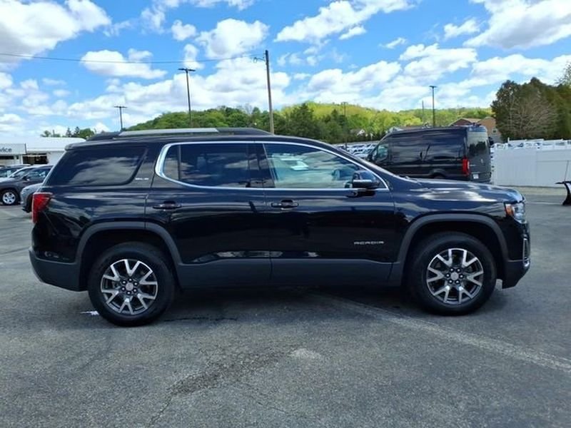 Used 2023 Ebony Twilight Metallic GMC SLE image 3