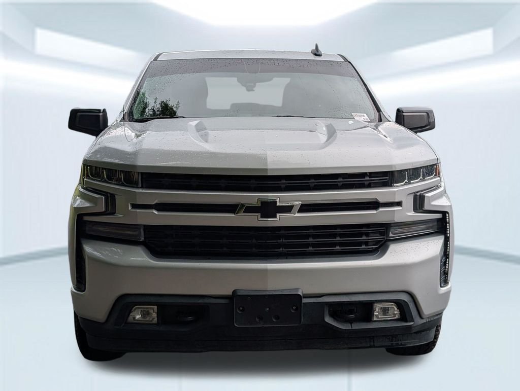 Used 2019 Silver Chevrolet RST image 10