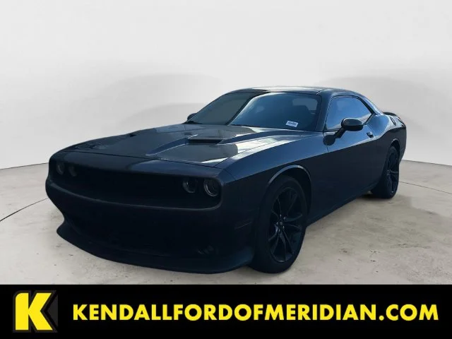 Used 2018 Granite Dodge SXT image 1