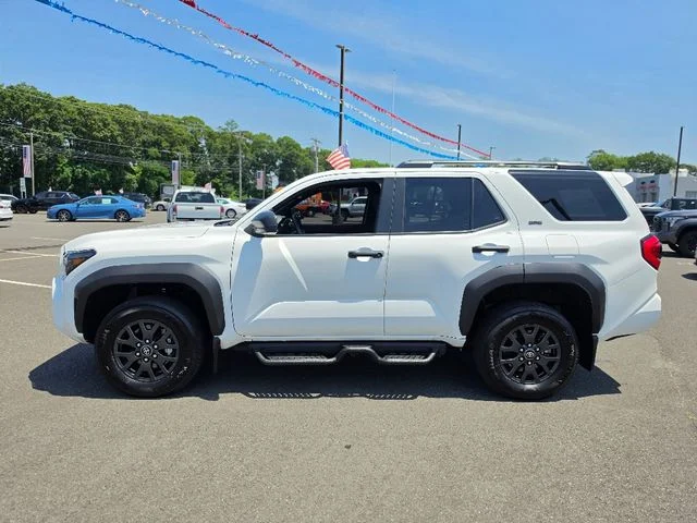 Used 2025 White Toyota SR5 image 4