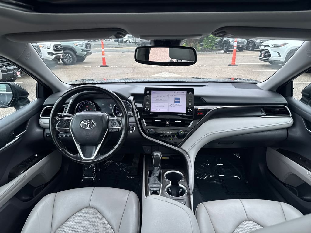 Used 2022 Black Toyota XLE image 10