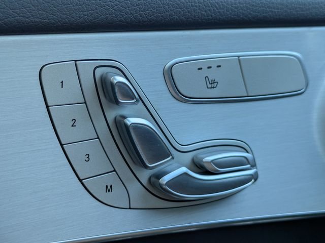 Used 2022 Gray Mercedes-Benz GLC 300 image 21