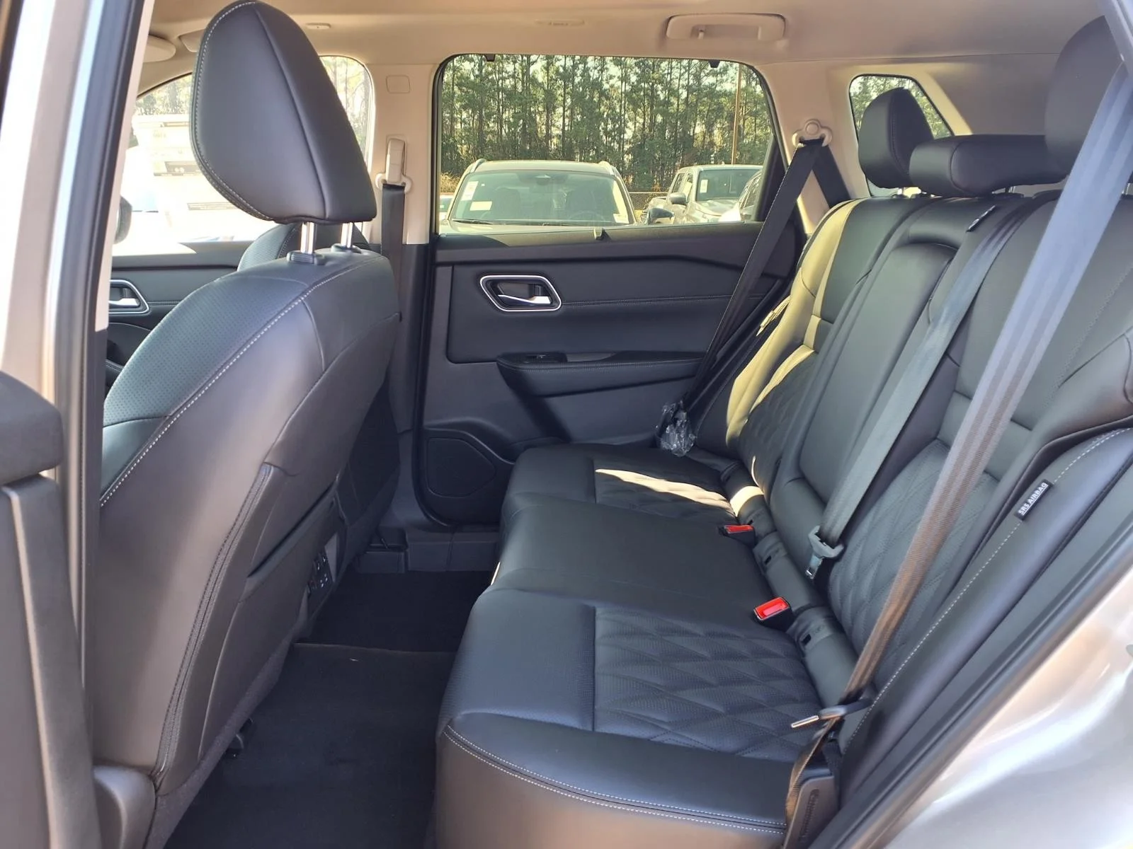 2026 Nissan Rogue Platinum Silver at Robbins Nissan