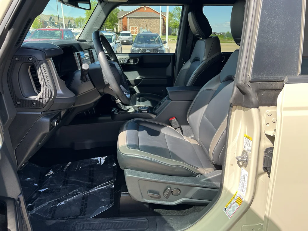 Used 2025 Desert Sand Ford Outer Banks image 12