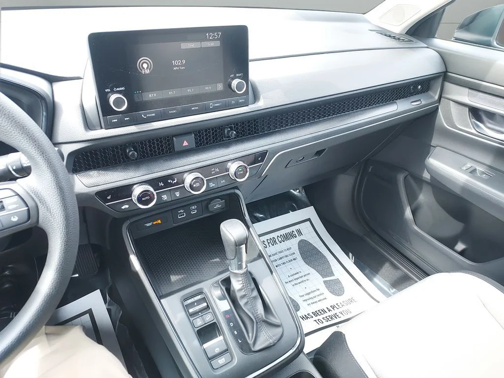 Used 2025  Honda EX image 16