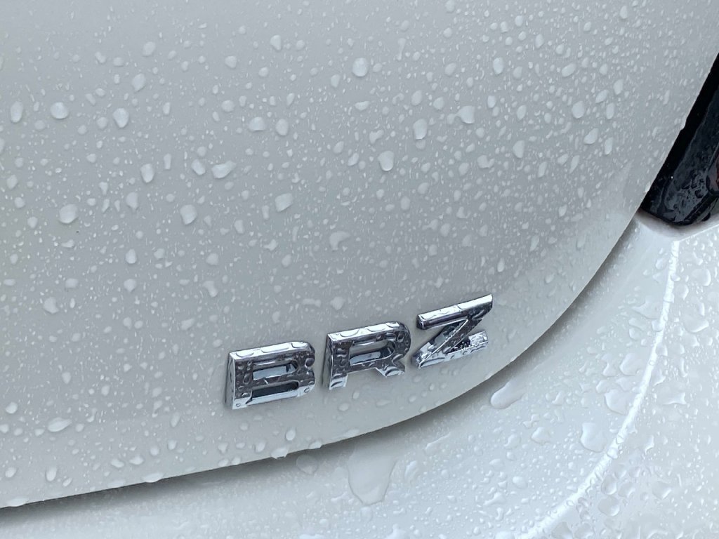 Used 2022 White Subaru Premium image 28
