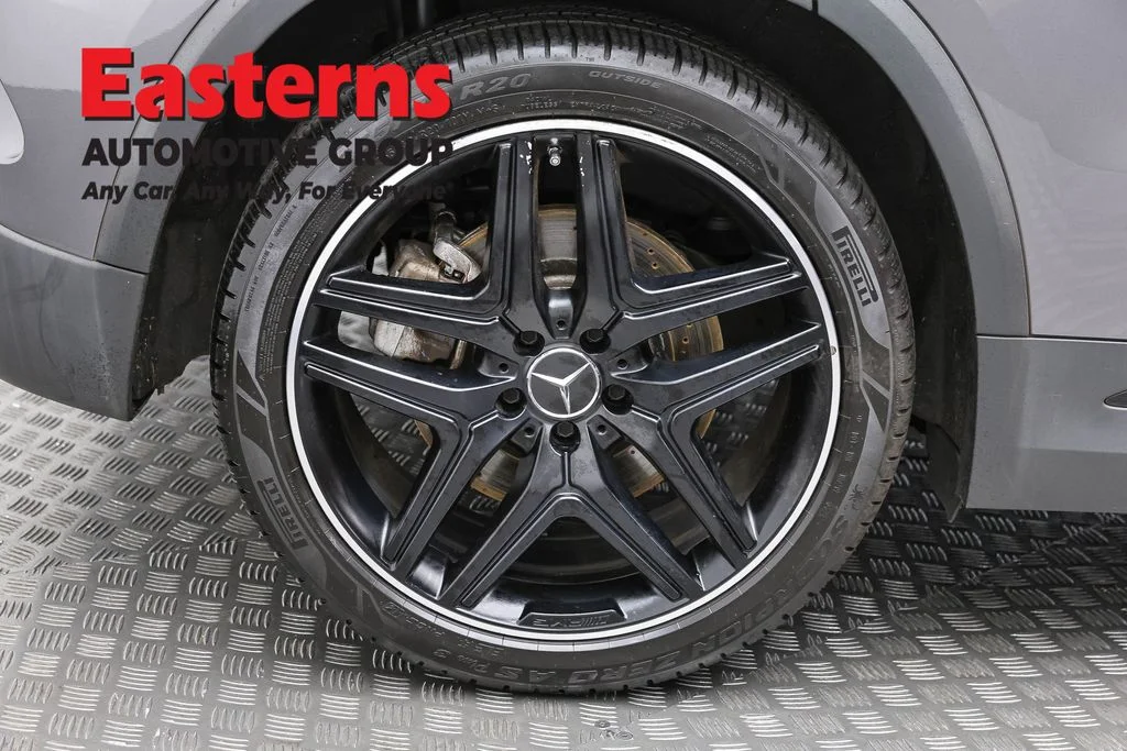 Used 2023 Gray Mercedes-Benz GLA 35 AMG® image 31