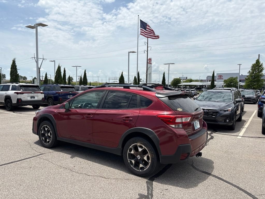 Used 2018 Red Subaru 2.0i Premium image 6