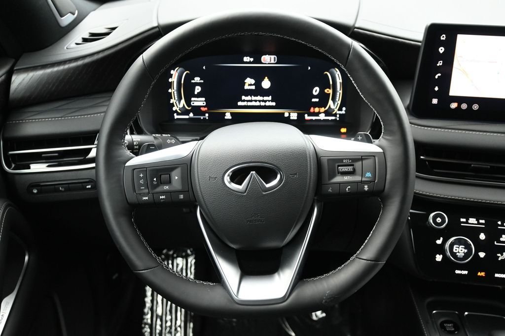 New 2027 2T RAD WHT INFINITI Autograph AWD image 21