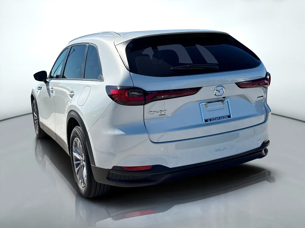 New 2026 White Mazda 3.3 Turbo Select image 3