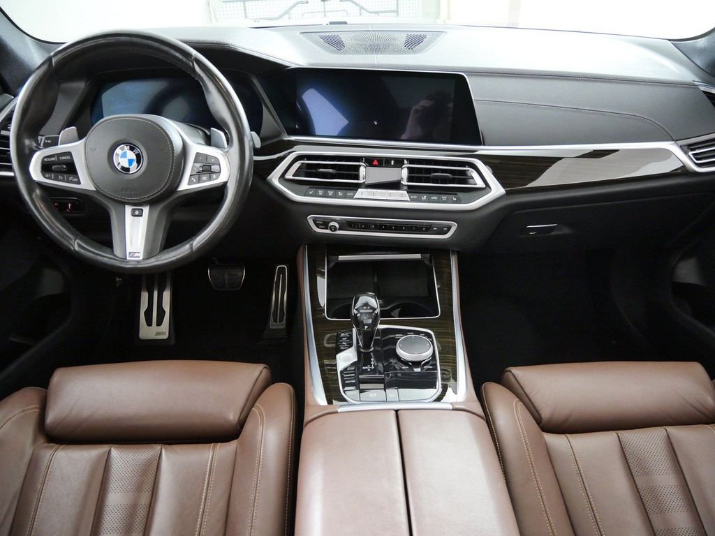 Used 2020 Carbon Black Metallic BMW xDrive40i image 6