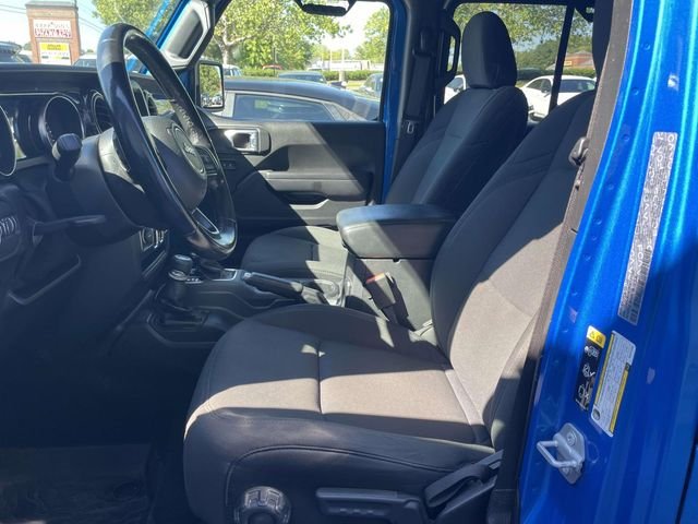 Used 2021 Blue Pearl Jeep Unlimited Sport Altitude image 17