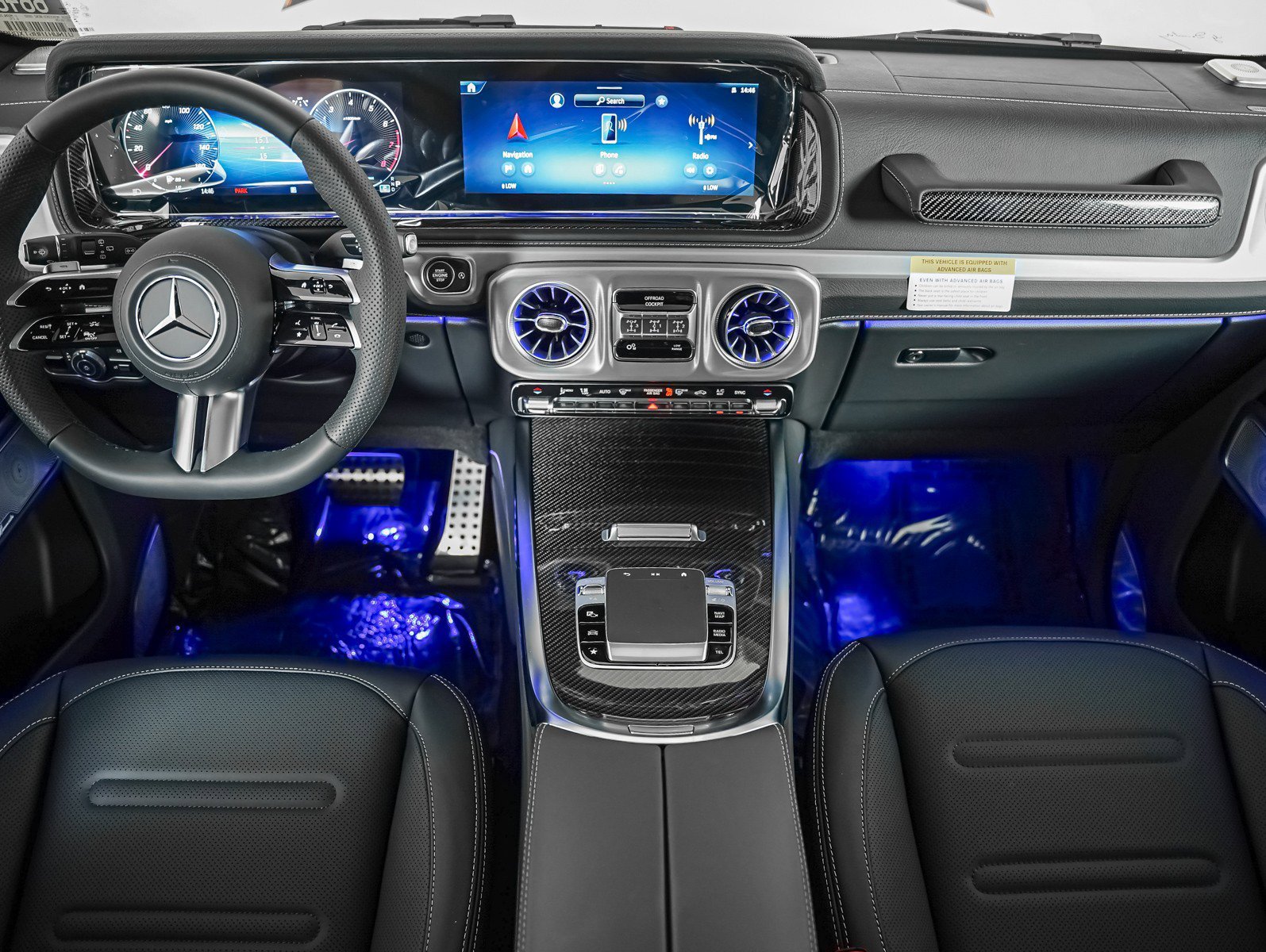 New 2026 MANUFAKTUR Moonlight White Magno Mercedes-Benz G 550 image 9