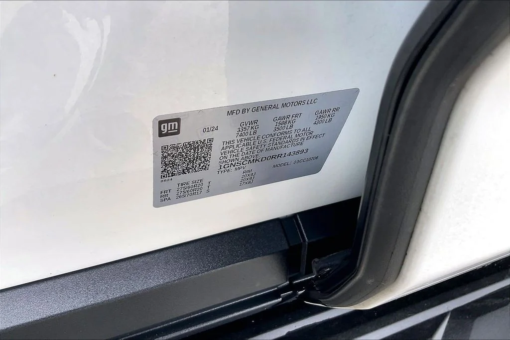 Used 2024 White Chevrolet LS image 16