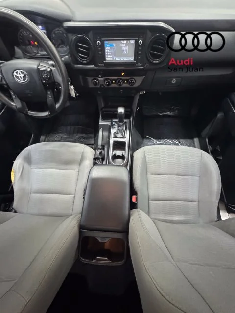 Used 2018 White Toyota SR image 31