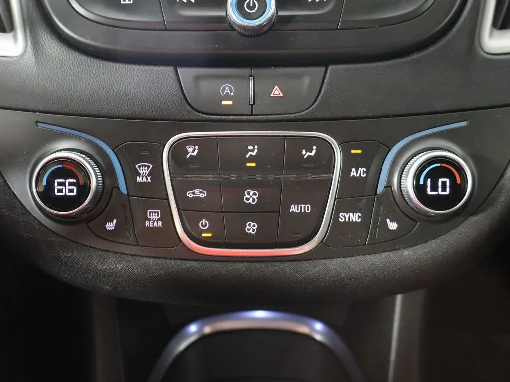 Used 2023 Gray Chevrolet LT image 39