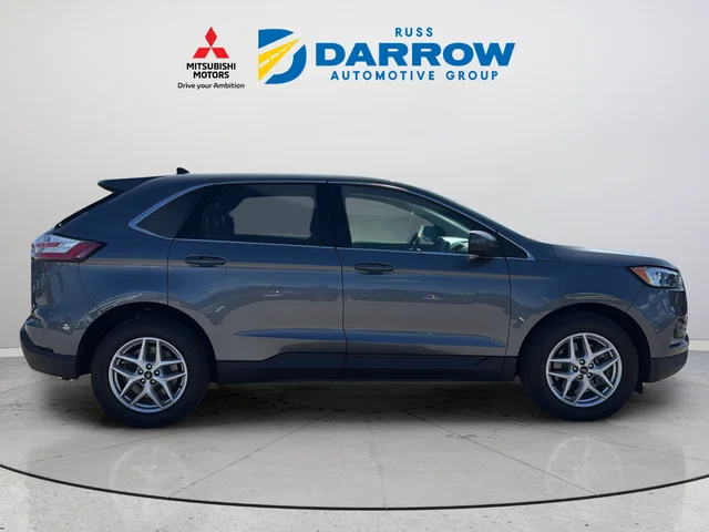 Used 2024 Gray Ford SEL image 6