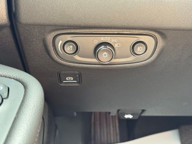 Used 2020 Red GMC Denali image 34