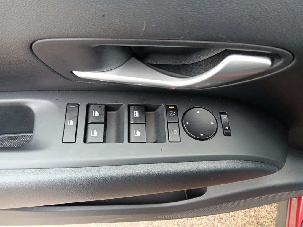 Used 2025 Ultimate Red Hyundai SEL Convenience image 15
