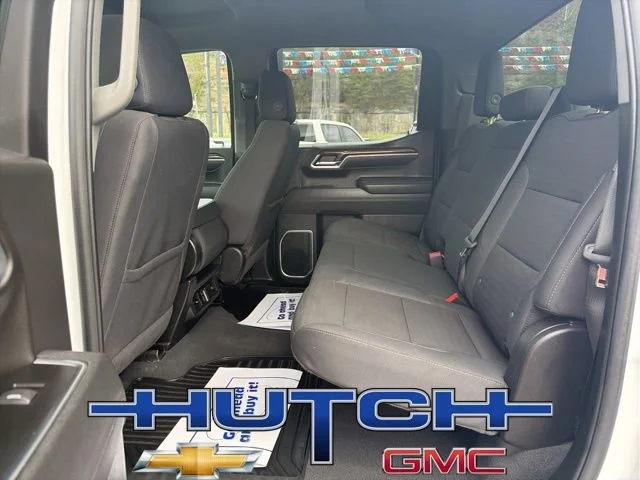 Used 2025 Summit White Chevrolet LT image 18
