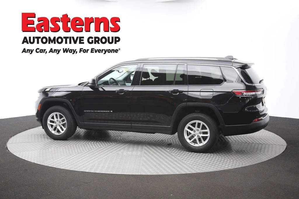 Used 2022 Black Jeep Laredo image 62