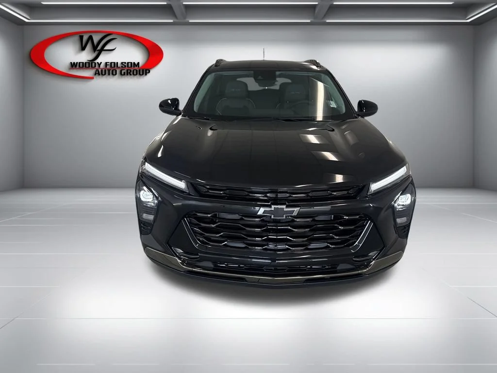 New 2026 Mosaic Black Metallic Chevrolet ACTIV image 2